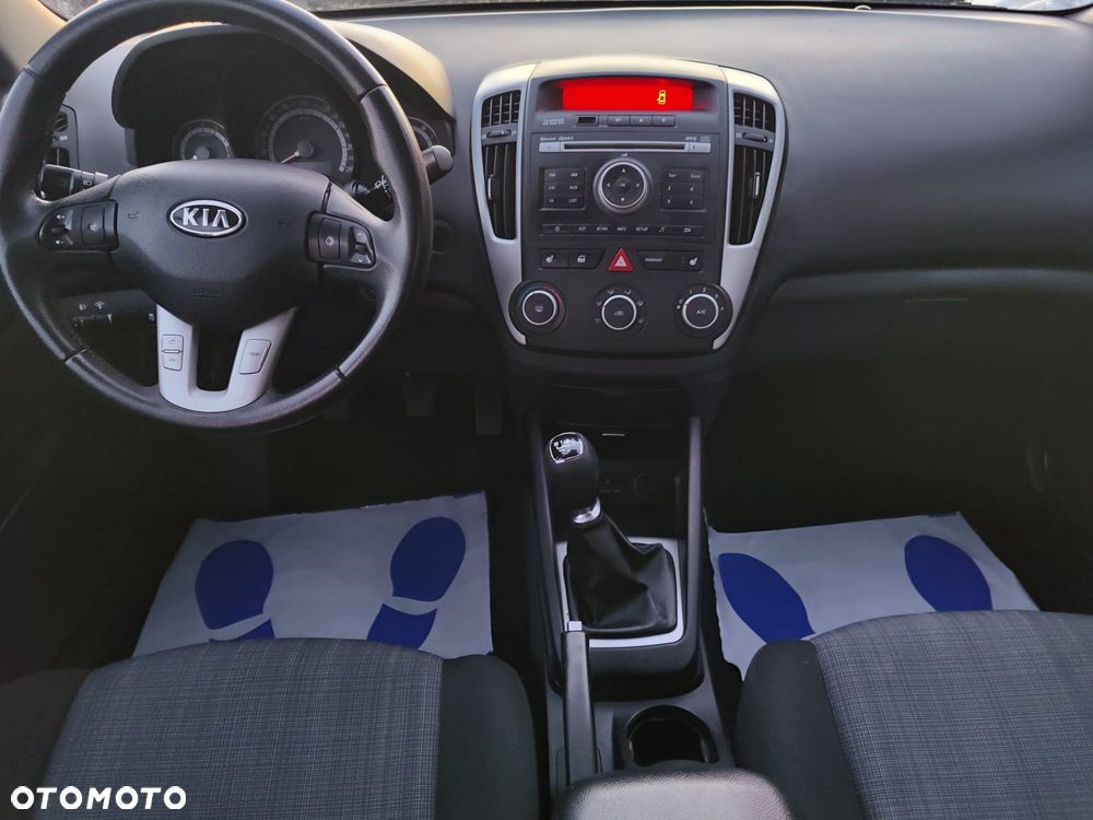 Kia Ceed - 5