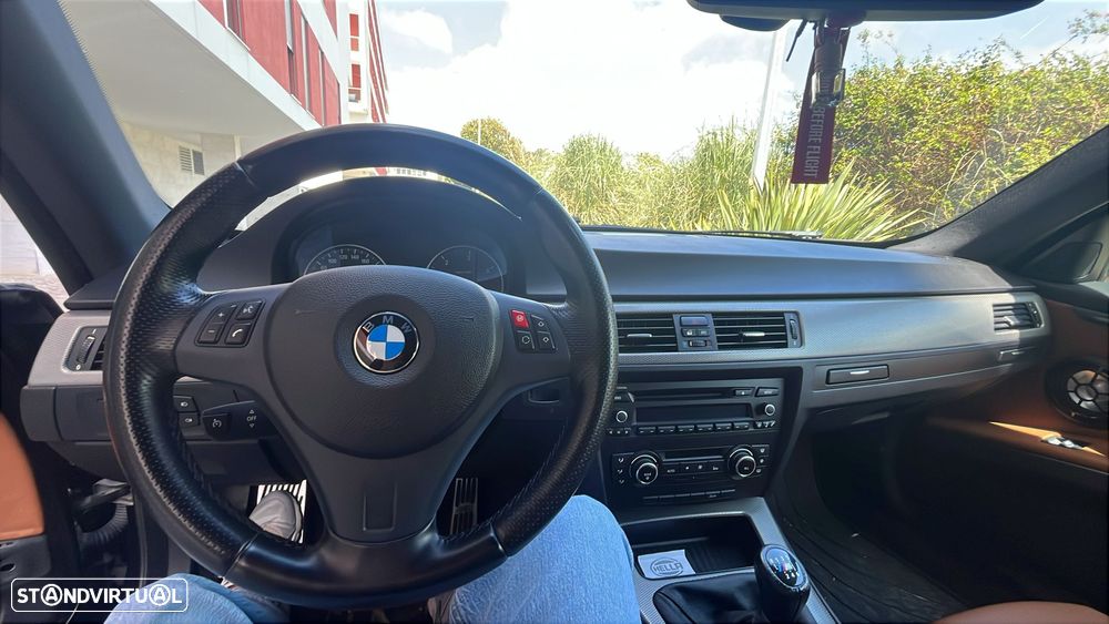 BMW 320 d Coupe Edição M - 3