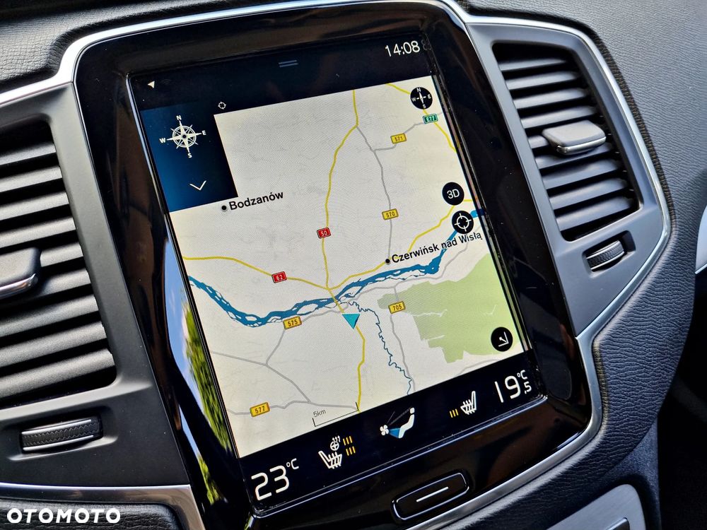 Volvo XC 90 B5 D AWD Geartronic Momentum Pro - 24