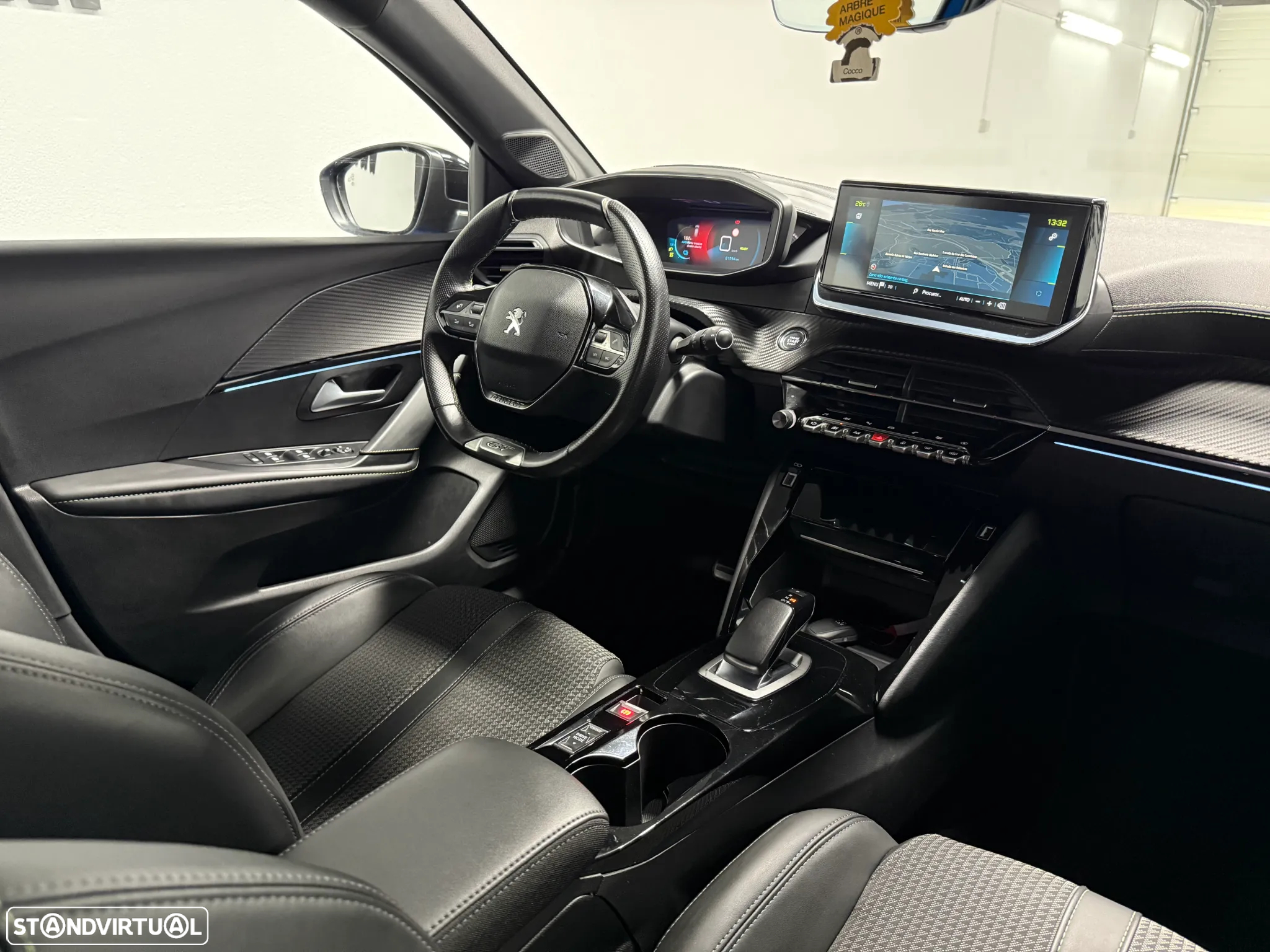 Peugeot e-208 50 kWh GT - 14