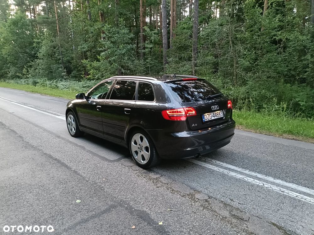 Audi A3 Sportback 2.0 TDI DPF Ambiente - 19