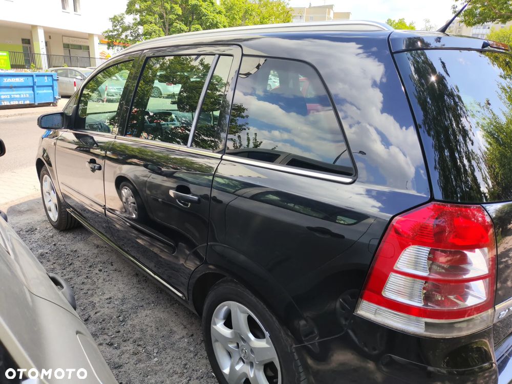 Opel Zafira 1.8 - 7