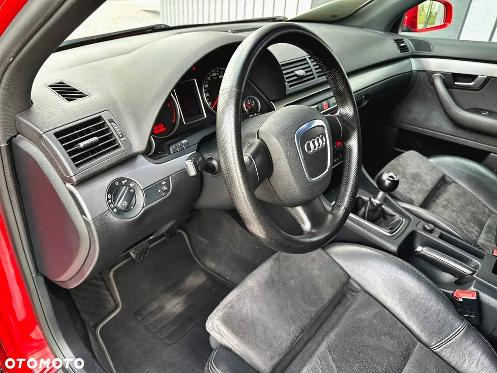 Audi A4 Avant 2.0 TDI - 6