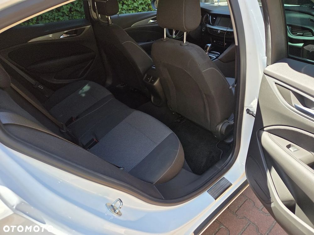Opel Insignia 1.5 T Enjoy S&S - 12