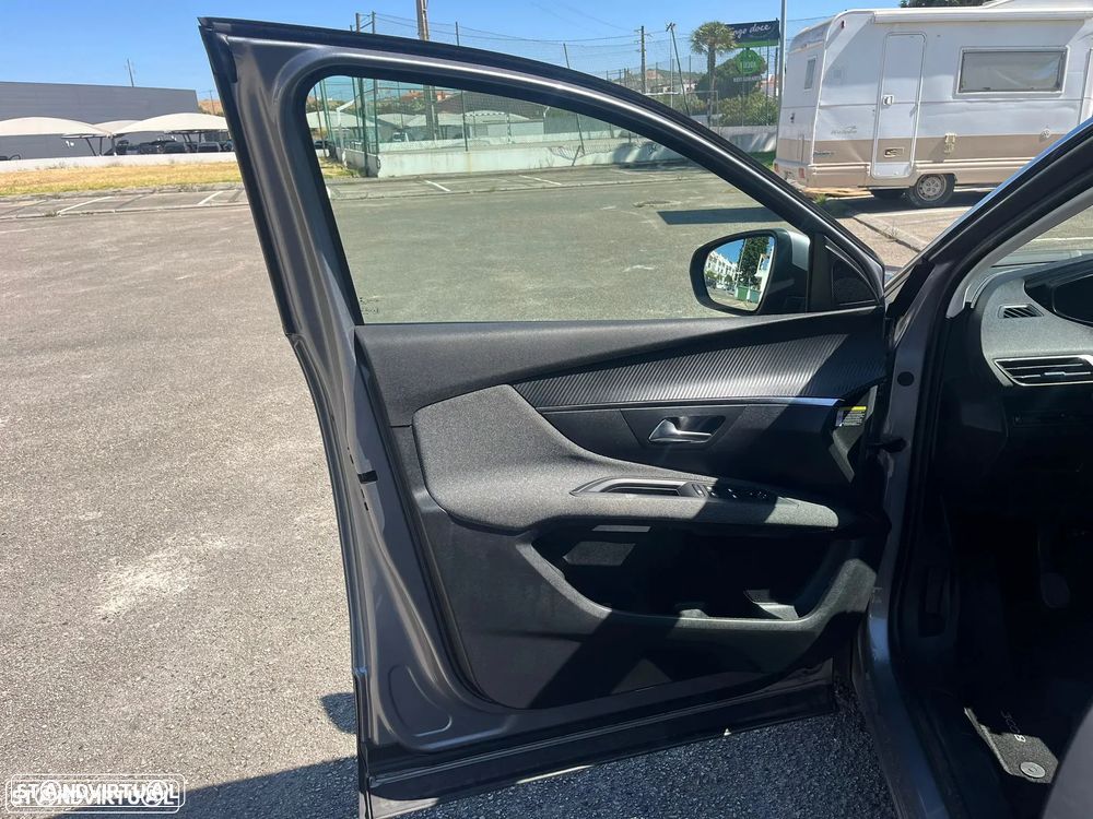 Peugeot 3008 1.5 BlueHDi Active - 17