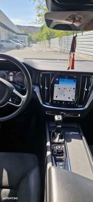 Volvo V60 D4 Geartronic Momentum Pro - 4