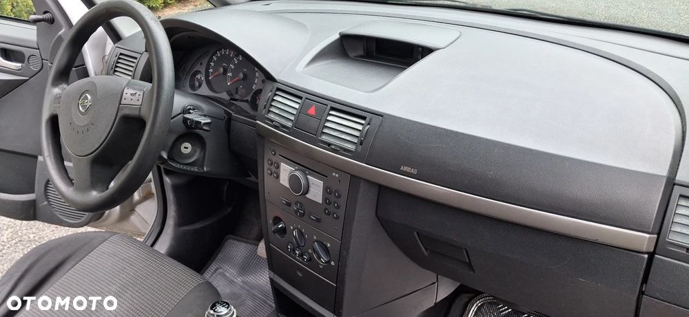 Opel Meriva 1.4 Essentia - 9