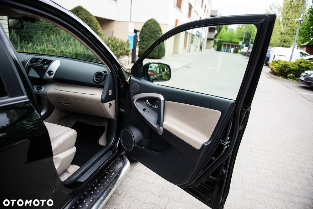 Toyota RAV4 2.0 4x4 Automatik Sol - 21
