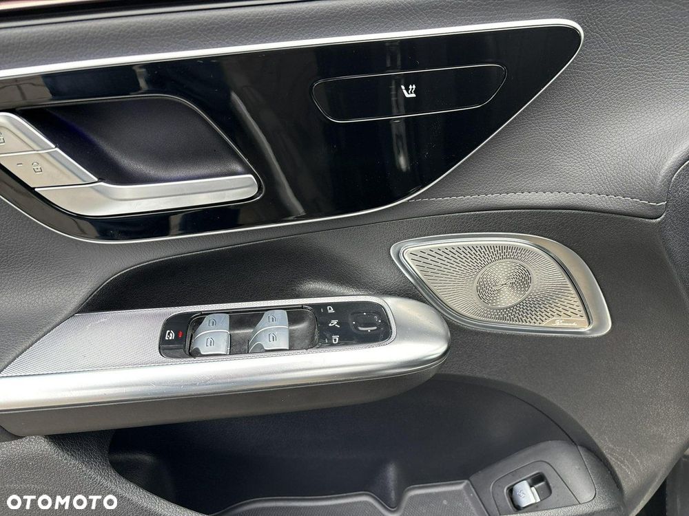 Mercedes-Benz EQE - 19