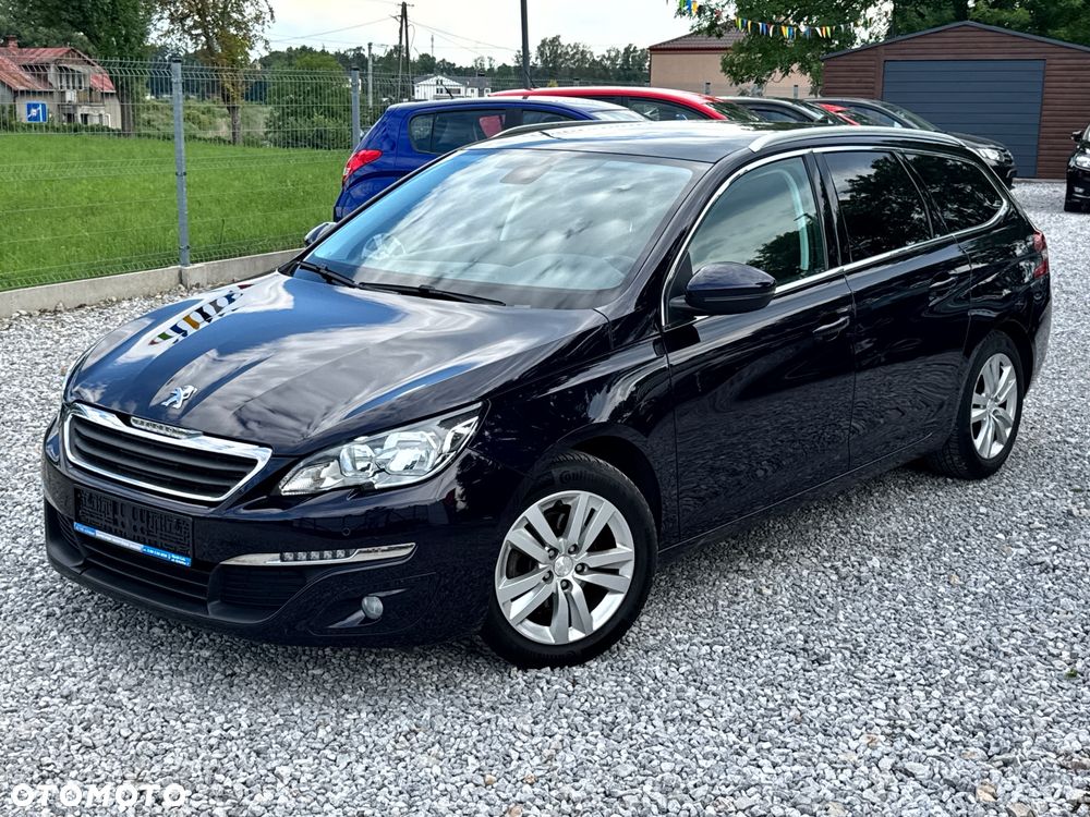 Peugeot 308 - 1