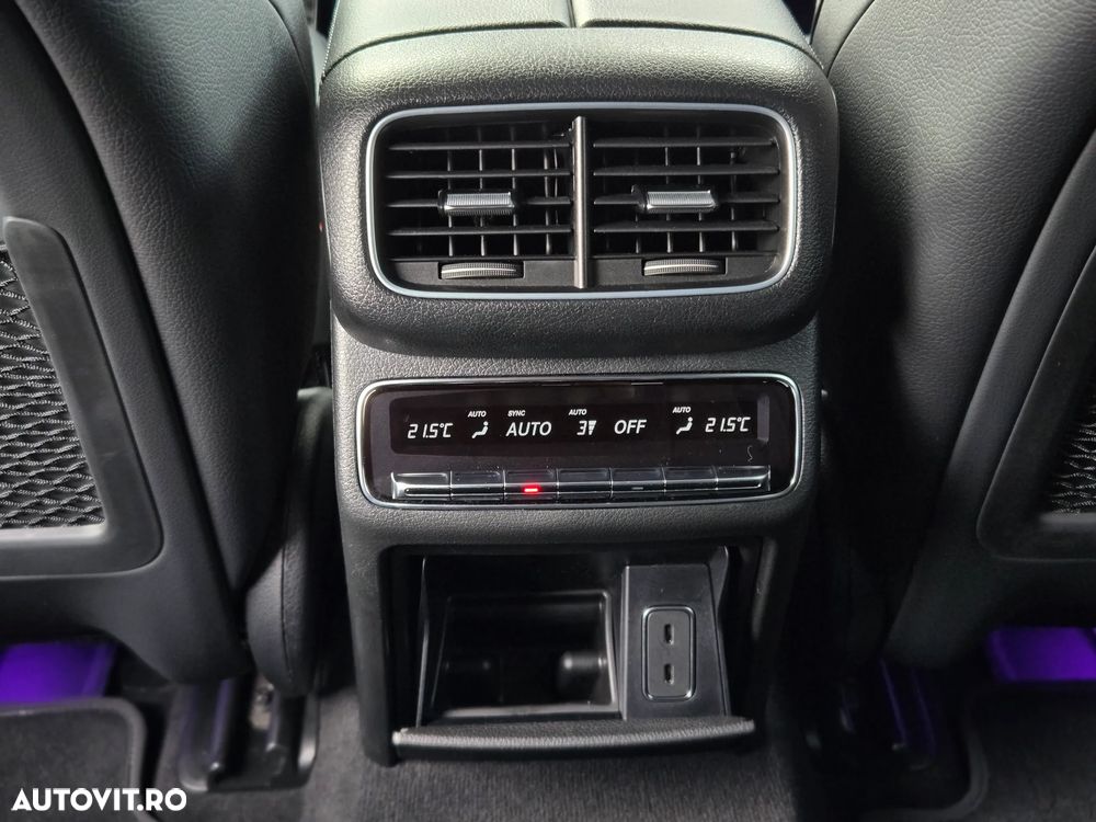 Mercedes-Benz GLE Coupe 350 de 4Matic 9G-TRONIC AMG Line - 33