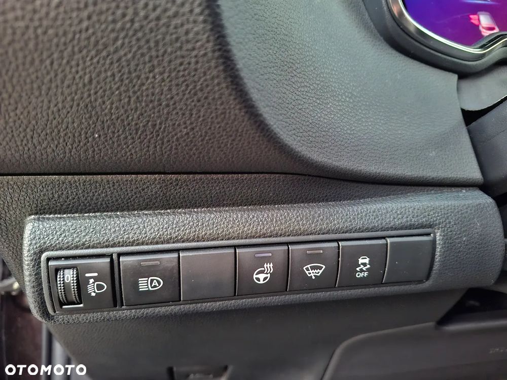 Suzuki Swace 1.8 Hybrid Premium Plus CVT - 13