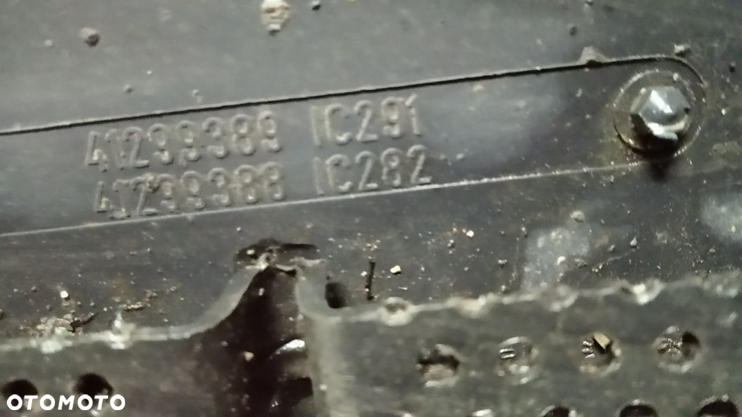 Błotnik nadkole tył lewy Iveco Stralis  41299389 - 3