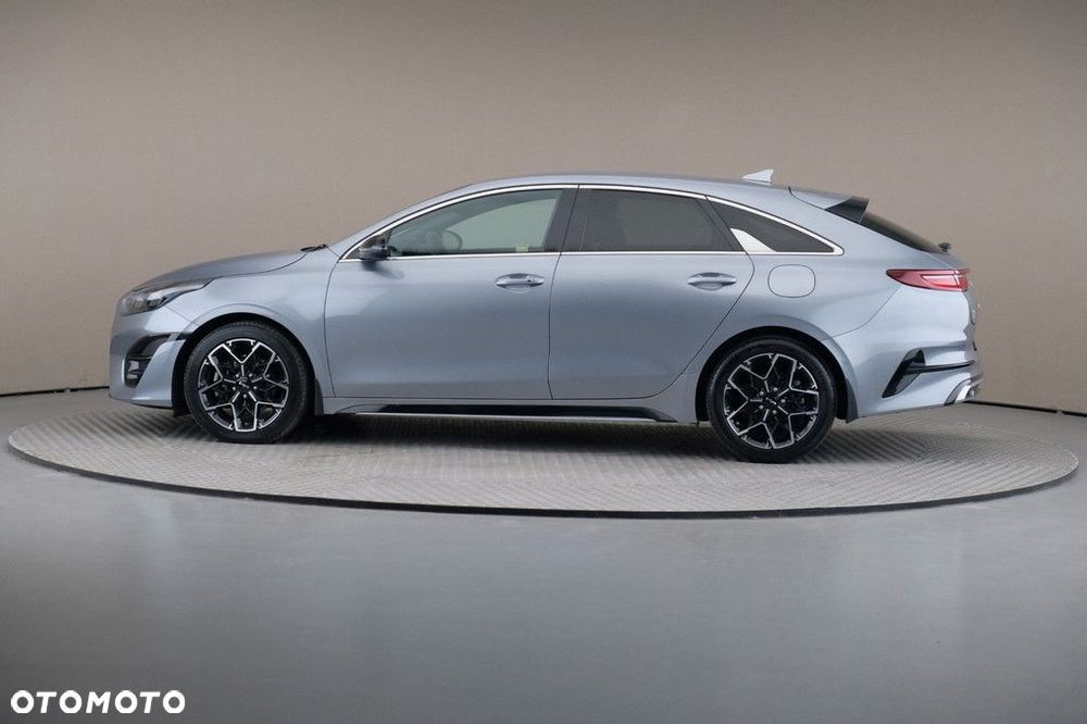 Kia ProCeed - 4