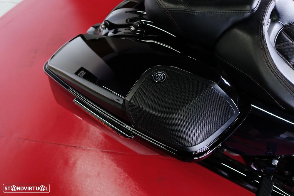 Harley-Davidson Road Glide CVO 117ci igual a nova - 12