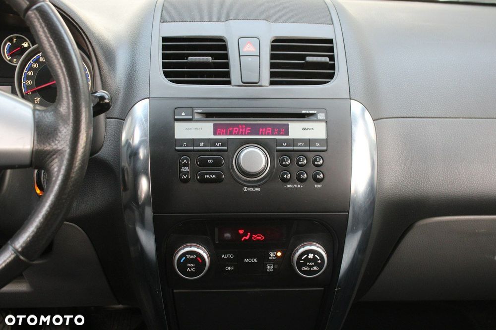 Suzuki SX4 Classic 1.6 VVT 4x4 Style - 10