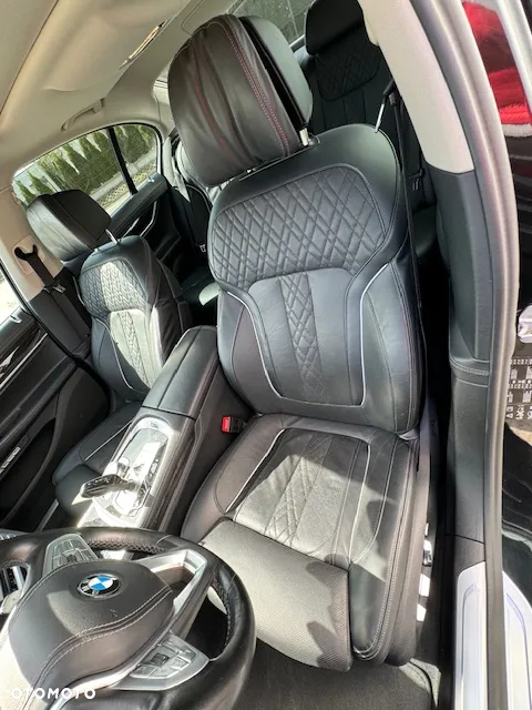 BMW Seria 7 750d xDrive - 29