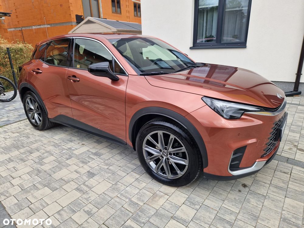 Lexus LBX 1.5 Hybrid Elegant - 1