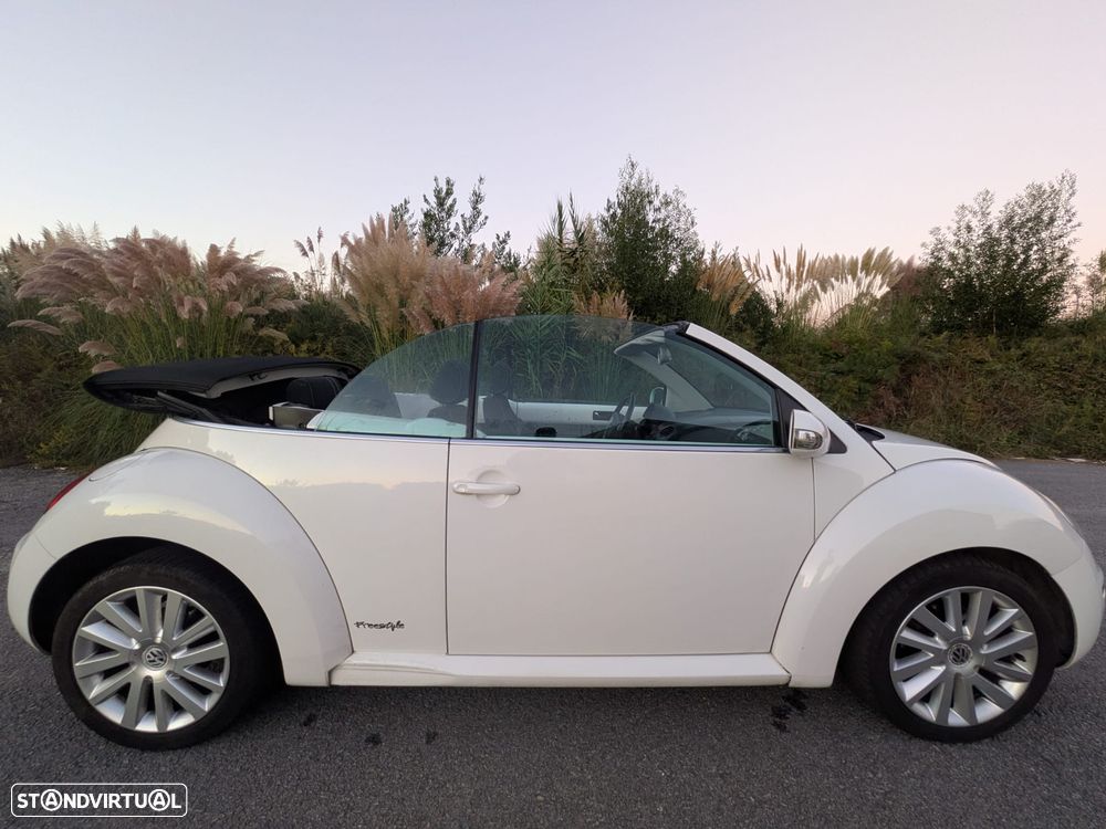 VW New Beetle - 23