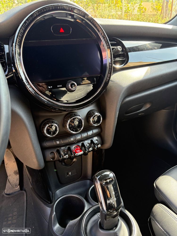 MINI 3 Portas Cooper Premium Classic Auto — fotografia 10