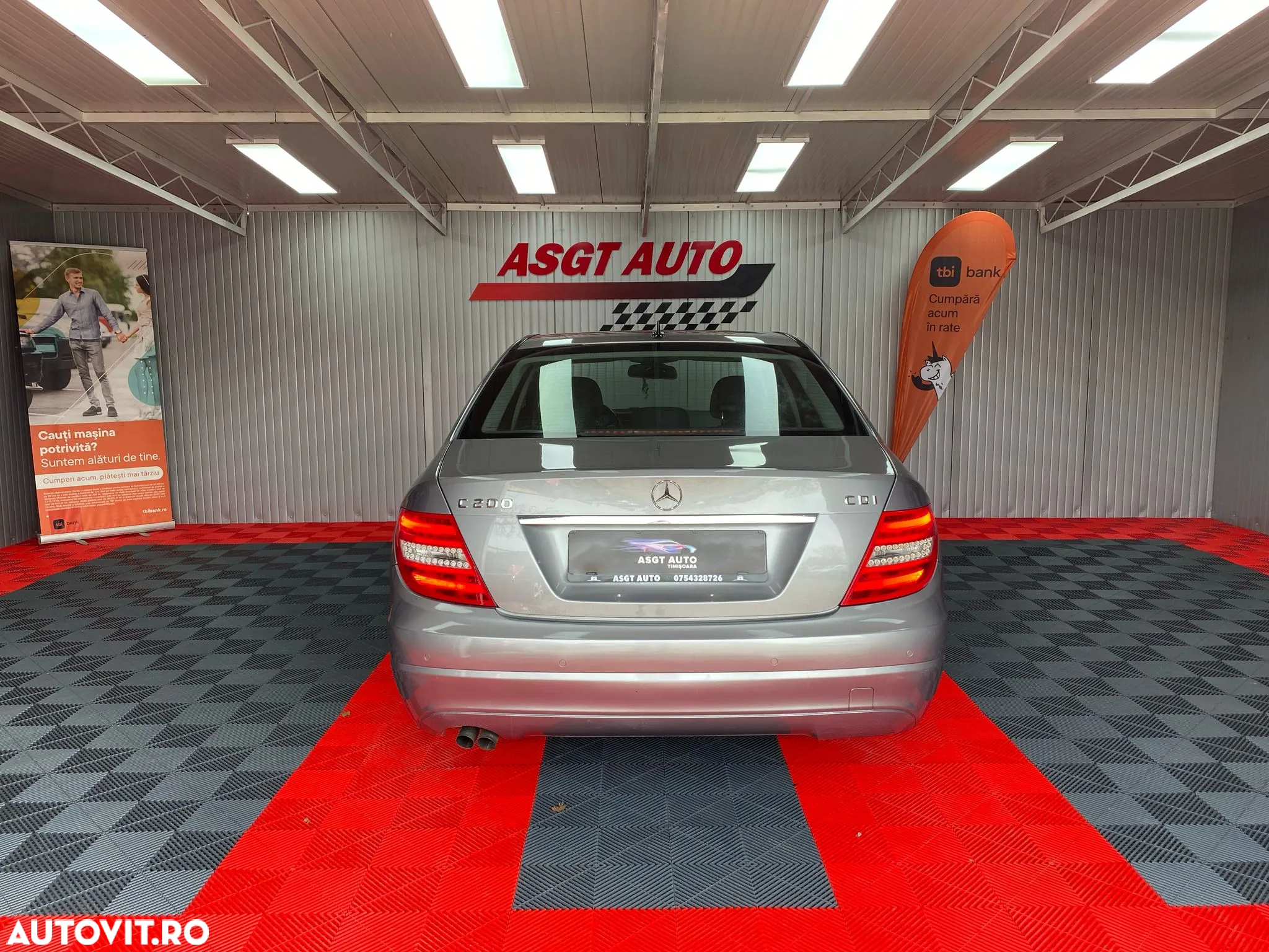 Mercedes-Benz C - 6