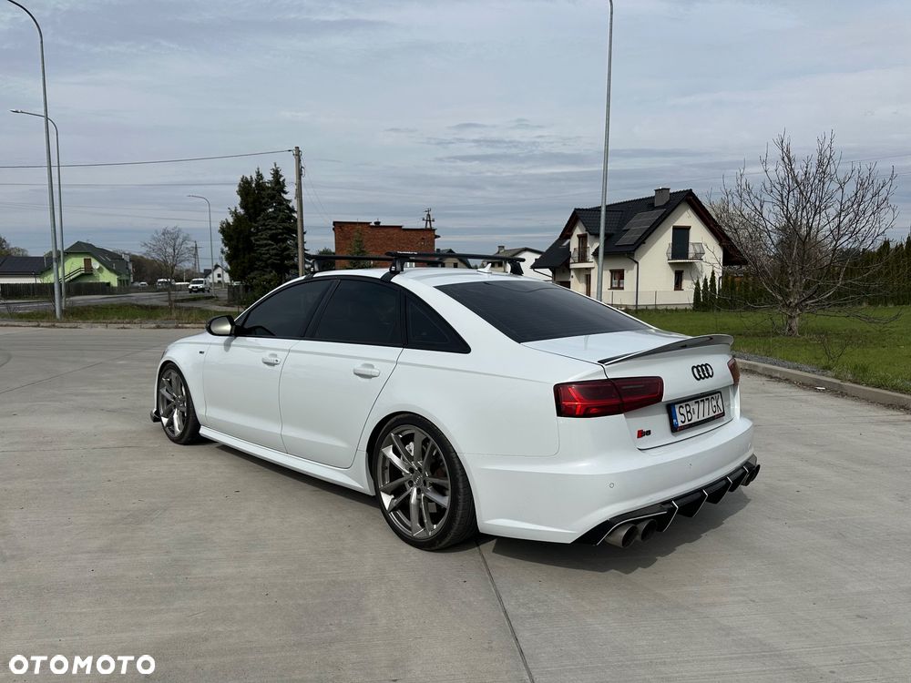 Audi S6 Limousine - 4