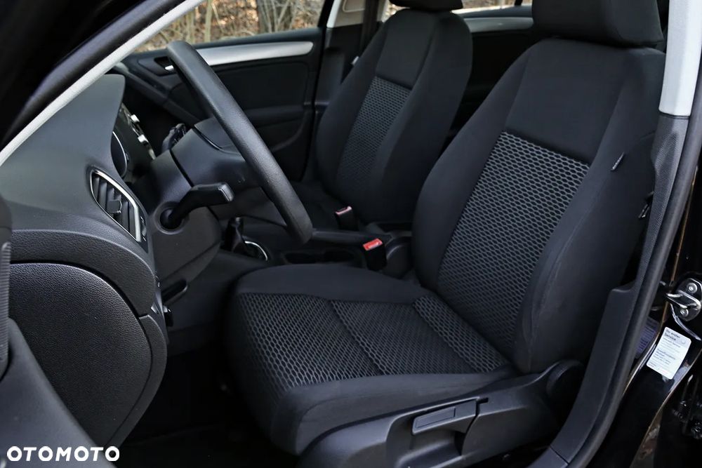Volkswagen Golf 2.0 TDI DPF Comfortline - 31