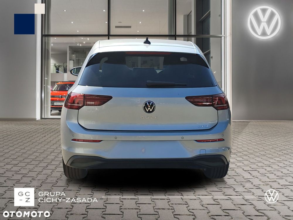 Volkswagen Golf - 5