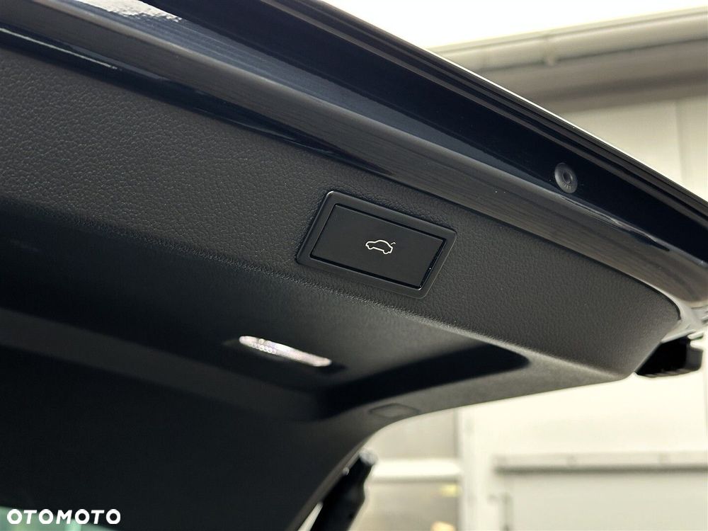 Skoda Superb 2.0 TDI SCR L&K DSG - 35