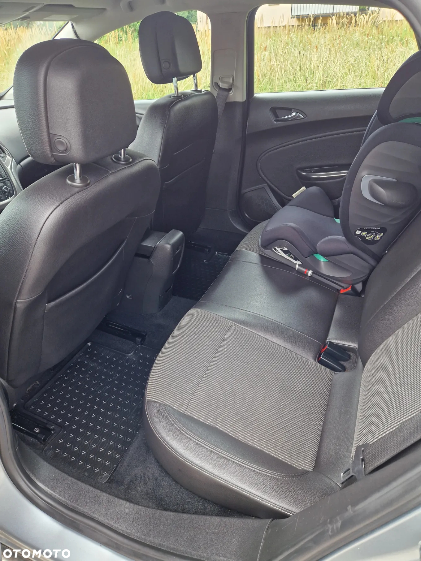 Opel Astra IV 1.4 T Cosmo - 11