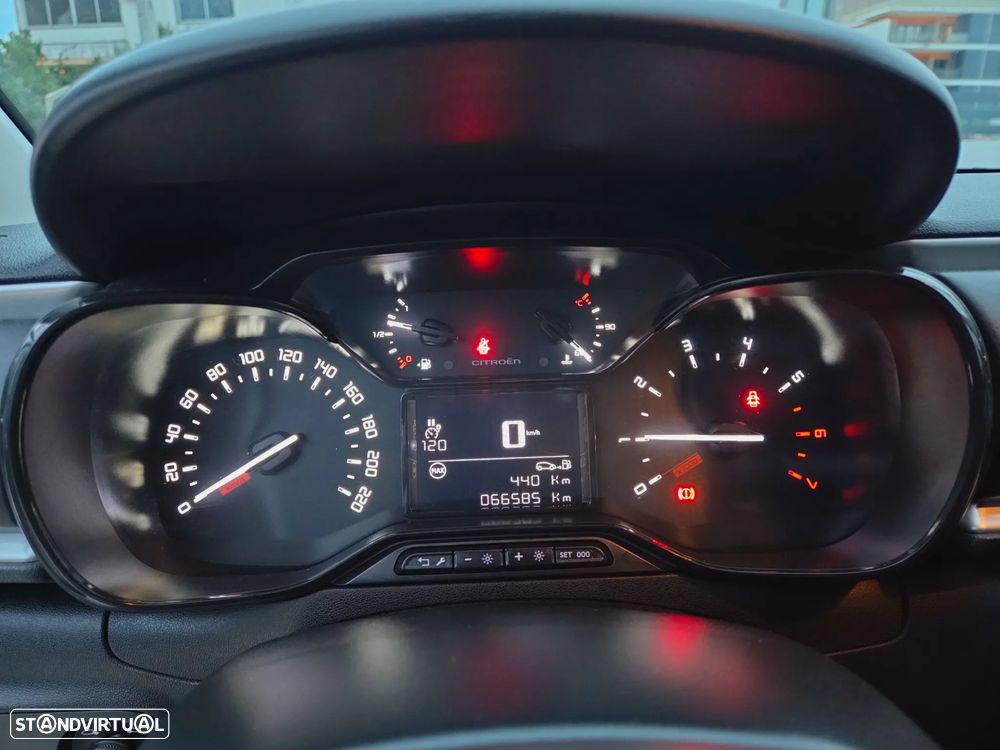 Citroën C3 1.2 PureTech Shine - 14