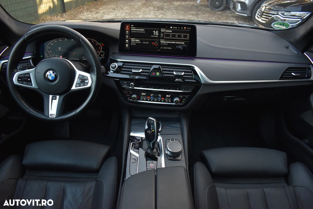 BMW Seria 5 530e Aut. Luxury Line - 10