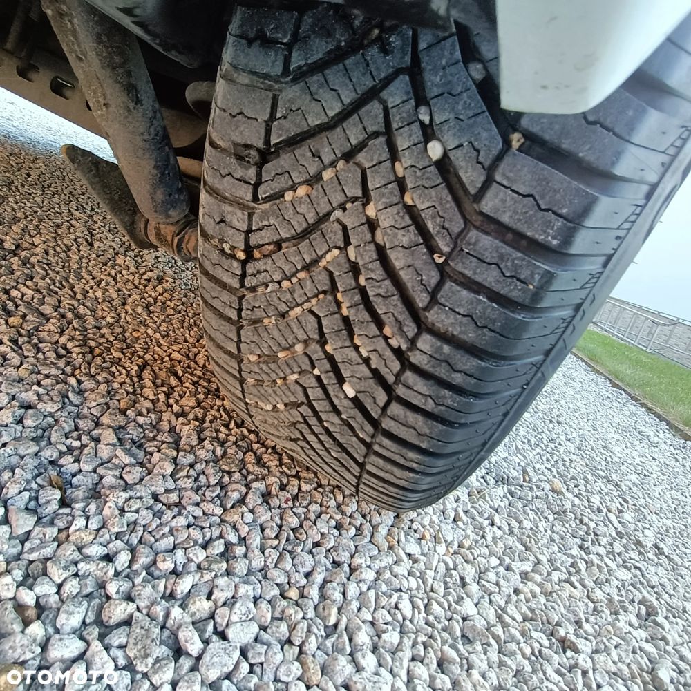 Renault Trafic II - 22