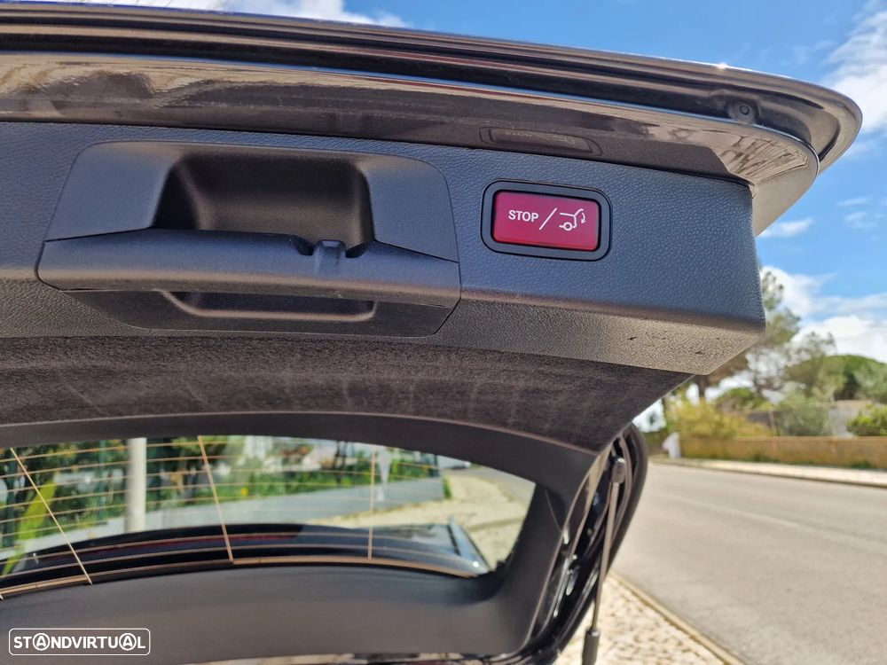 Mercedes-Benz E 300 de 4Matic T 9G-TRONIC AMG Line - 49