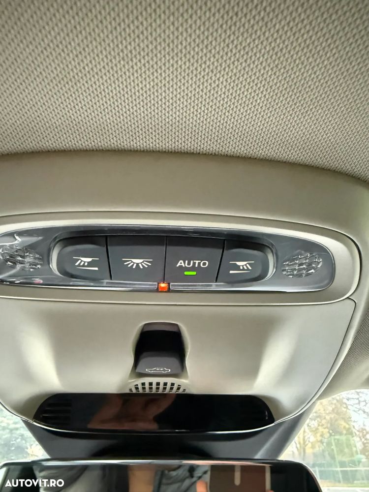 Volvo V40 D3 Momentum - 7