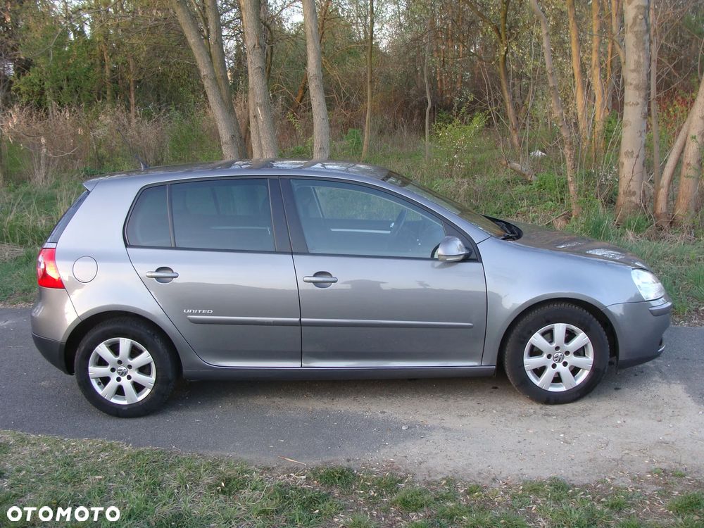 Volkswagen Golf 1.9 TDI DPF United - 4
