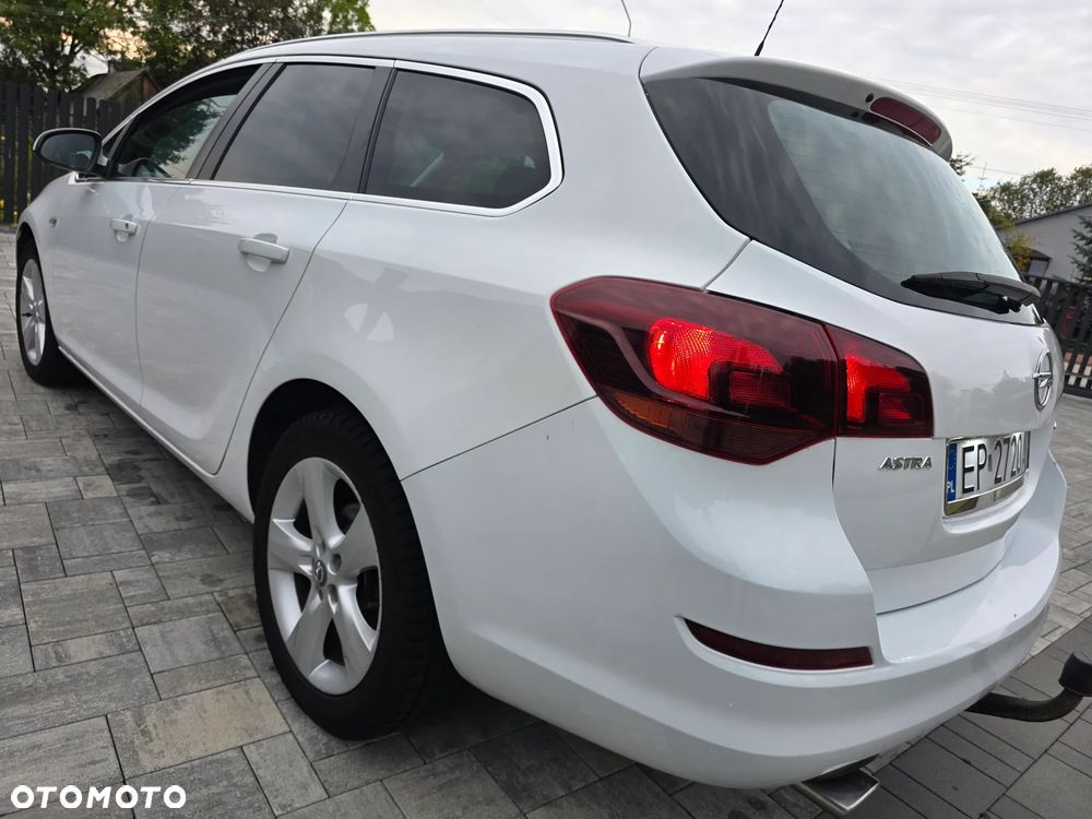 Opel Astra 1.4 T Enjoy - 4