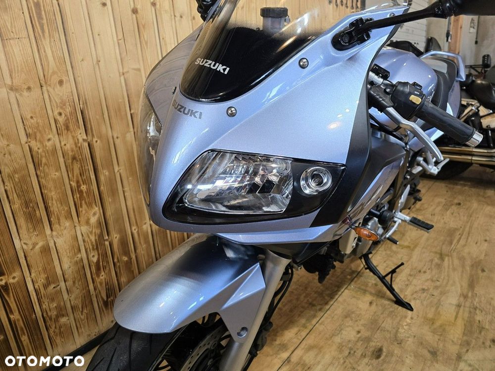 Suzuki SV - 18