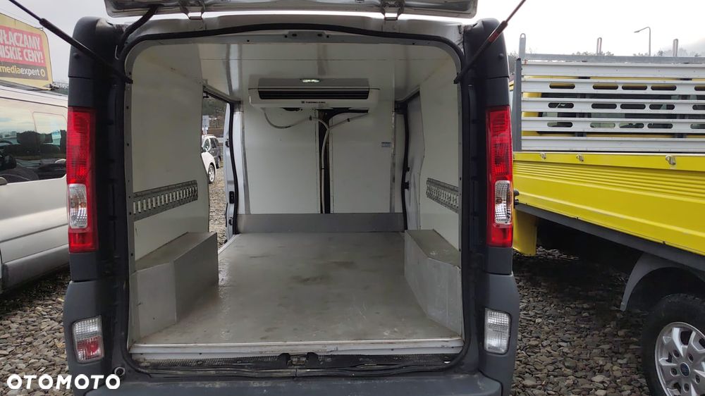 Renault Trafic - 10