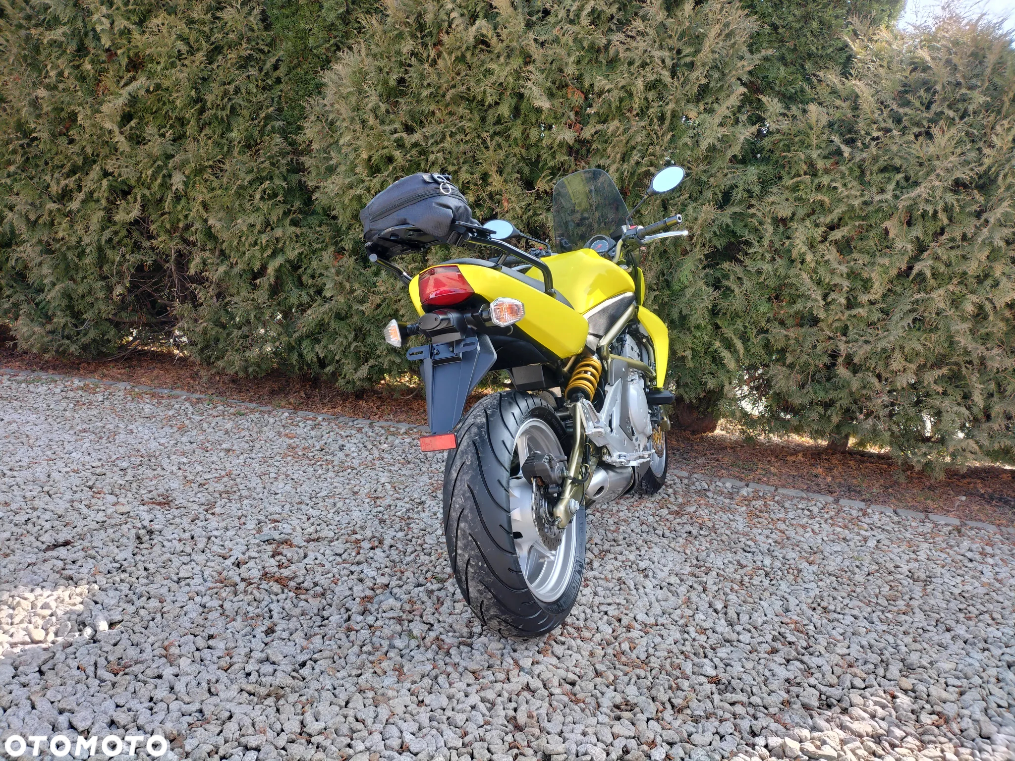 Kawasaki ER - 7
