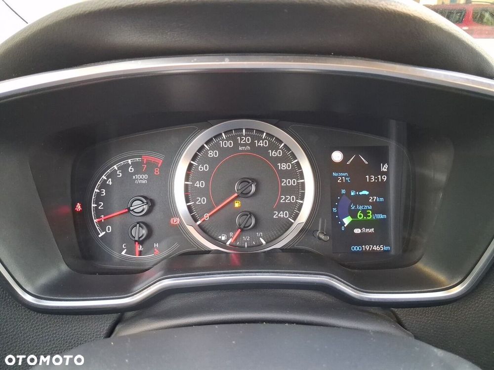 Toyota Corolla - 22