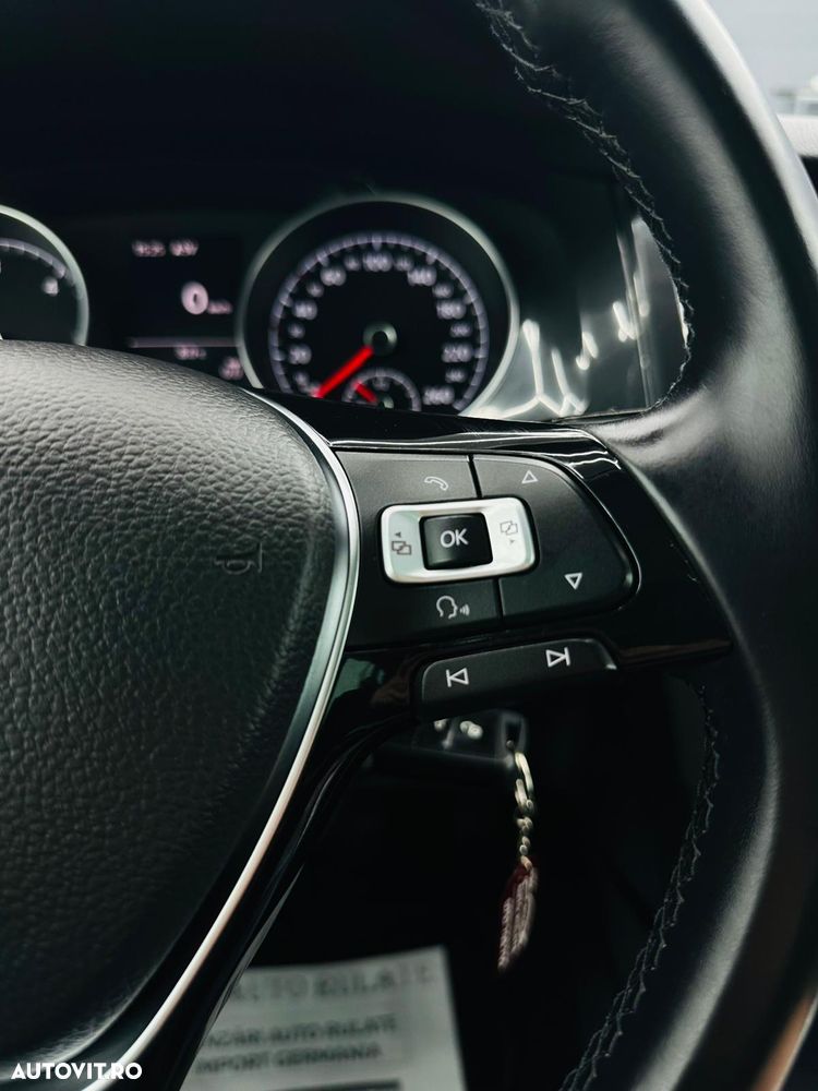 Volkswagen Golf 1.6 TDI Trendline - 34