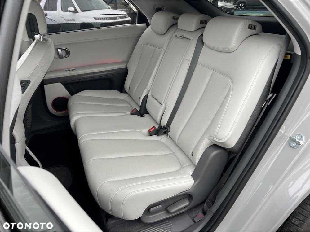 Hyundai IONIQ - 22