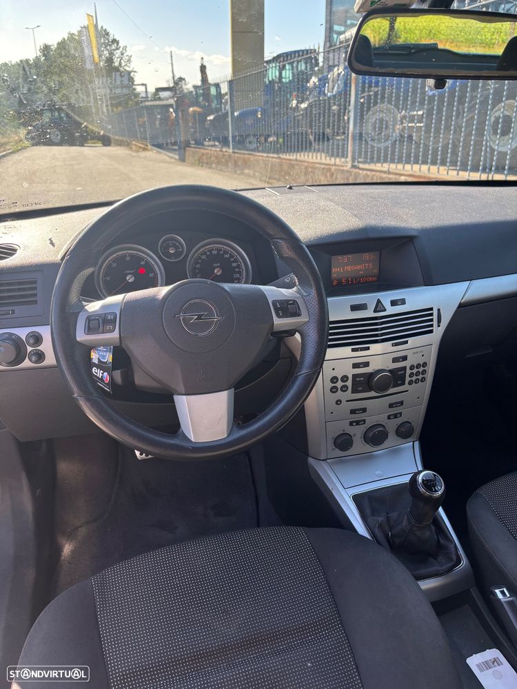Opel Astra GTC 1.3 CDTI - 8