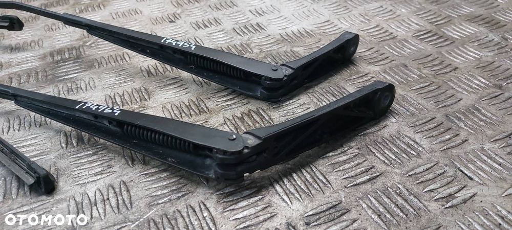 RAMIĘ WYCIERACZKI LEWY + PRAWY PRZÓD OCTAVIA II PIÓRA EUROPA - 3