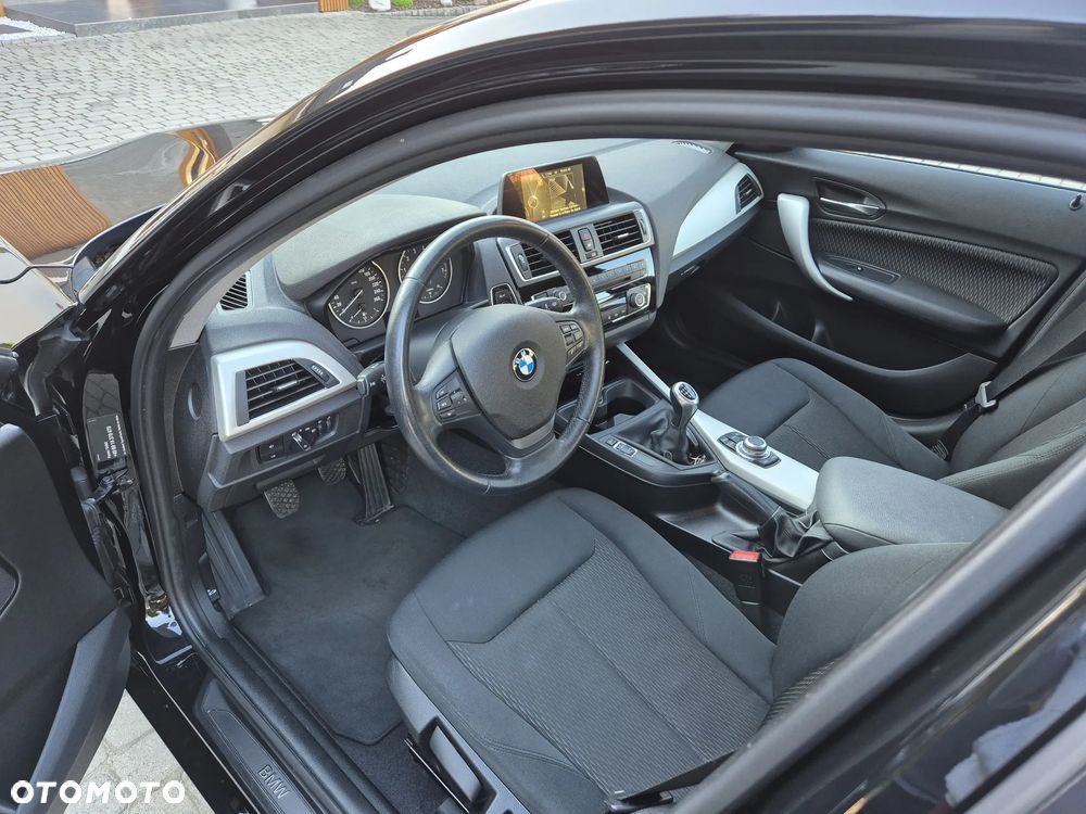 BMW Seria 1 116i - 11