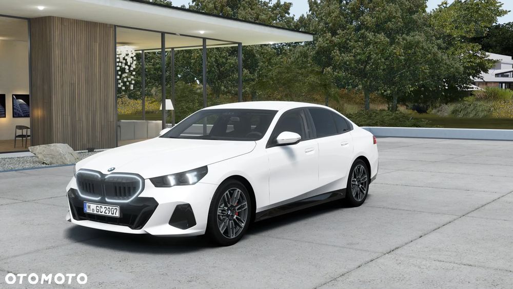 BMW Seria 5 520d xDrive mHEV M Sport - 2