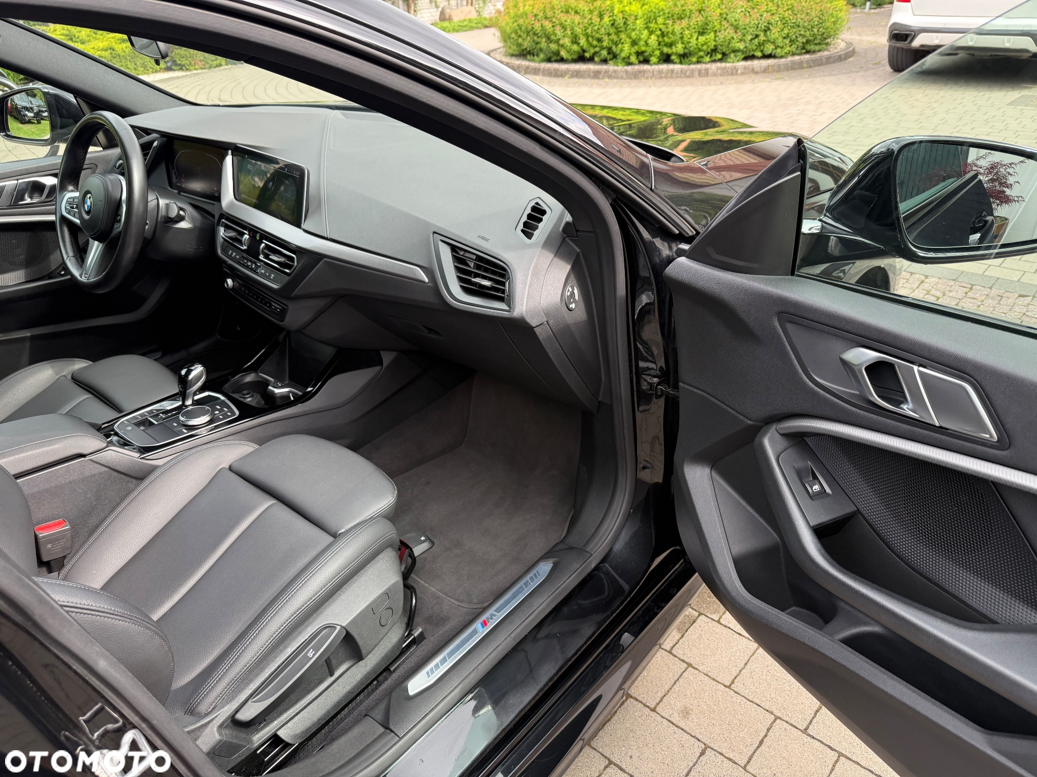 BMW Seria 2 220d xDrive M Sport - 29