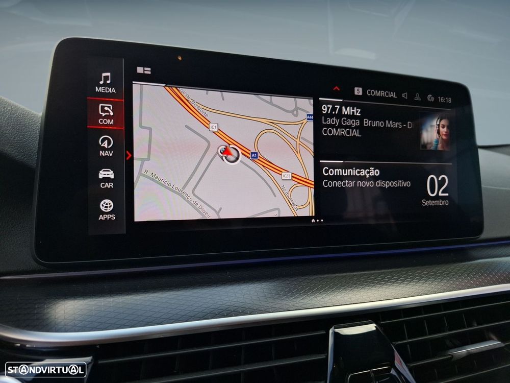 BMW 520 d Pack Desportivo M Auto - 24