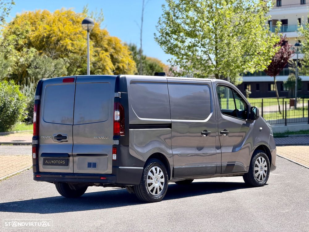Renault Traffic - 13
